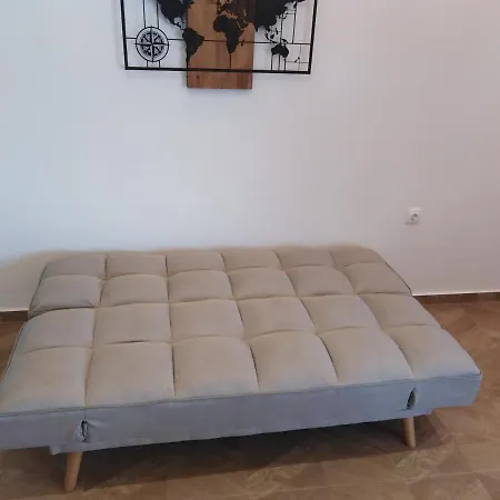 Vakantiehuis Theasis1 *