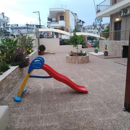 Theasis1 Vakantiehuis Neos Marmaras